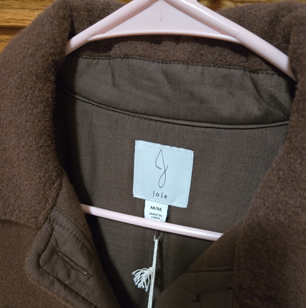 Jolie Shacket - Picture 2 of 4
